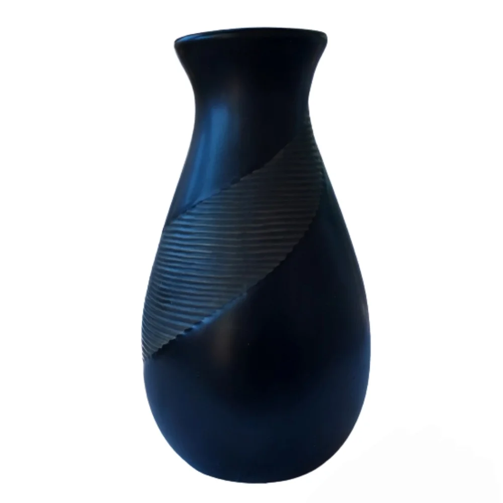 Pfaltzgraff Night Surf Black 1 Quart Carafe Vase